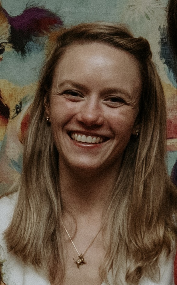 Sarah Olofson, LSW